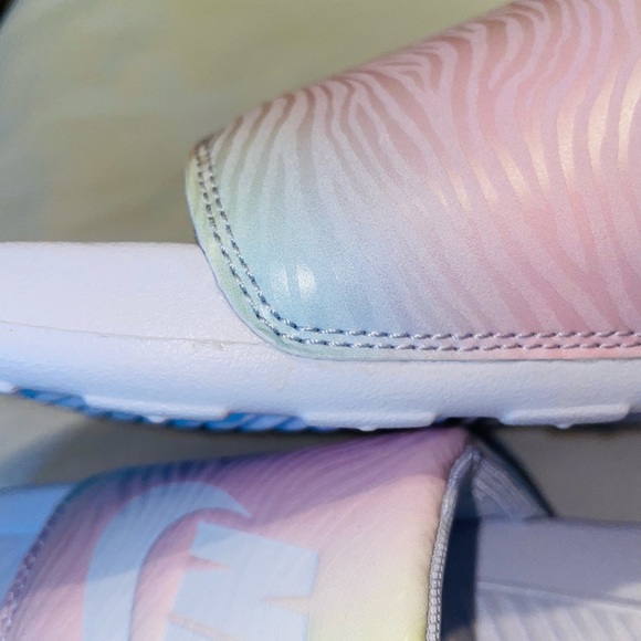 NWT- Nike Women Victori One Slide Print Pure Violet/White - Picture 5 of 14